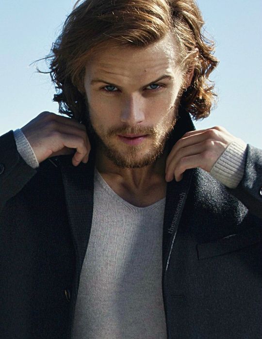 Man Of Style Outlanders Sam Heughan